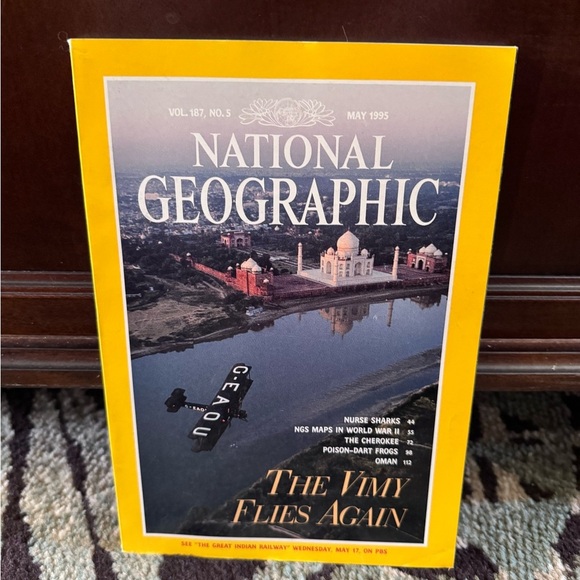 National Geographic Complete 1995 Issues with Maps - Picture 6 of 13